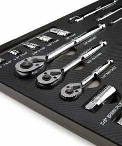 Kobalt Mechanics Tool Sets 300-Piece Standard (SAE) and Metric Combination Polished Chrome Mechanics Tool Set (1/4-in; 3/8-in) -Household Tools Shop 10442450