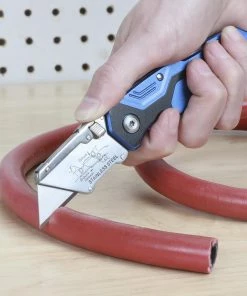 Kobalt Utility Knives 18mm 11-Blade Folding Utility Knife -Household Tools Shop 15699159