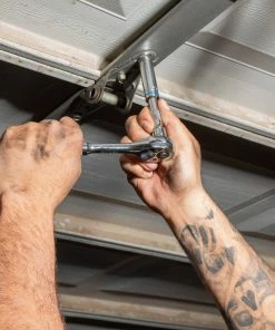 Kobalt Mechanics Tool Sets 250-Piece Standard (SAE) and Metric Combination Polished Chrome Mechanics Tool Set (1/4-in; 3/8-in) -Household Tools Shop 42702390 scaled