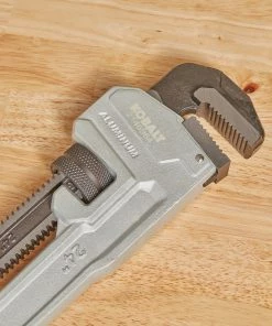 Kobalt Plumbing Wrenches & Specialty Tools 24-in Aluminum Pipe Wrench -Household Tools Shop 45373494
