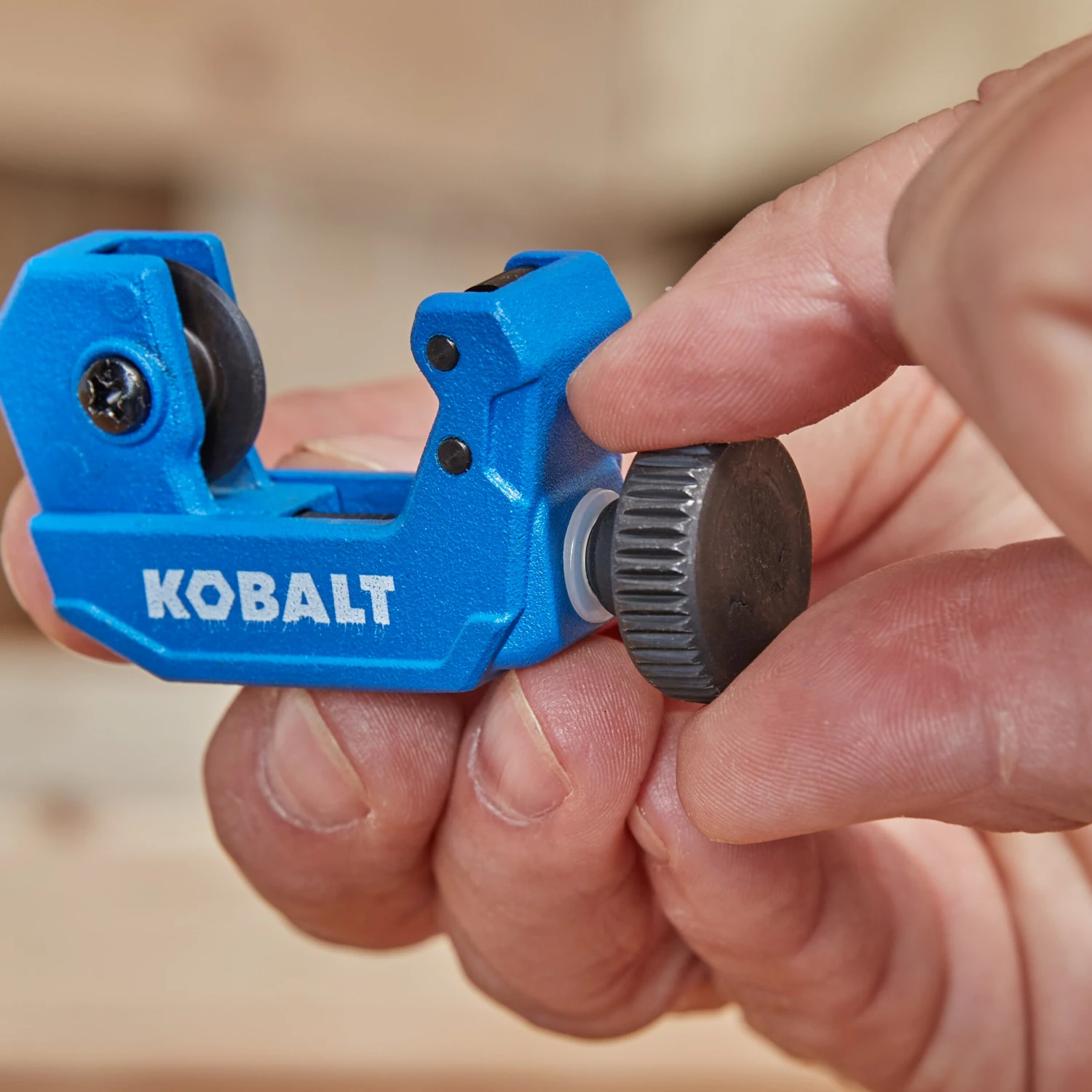 Kobalt Pipe Cutters 5/8-in-in Copper Tube Cutter 4 Kobalt Pipe Cutters 5/8-in-in Copper Tube Cutter - Image 4